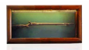 Luxusní prosklená historická vitrína